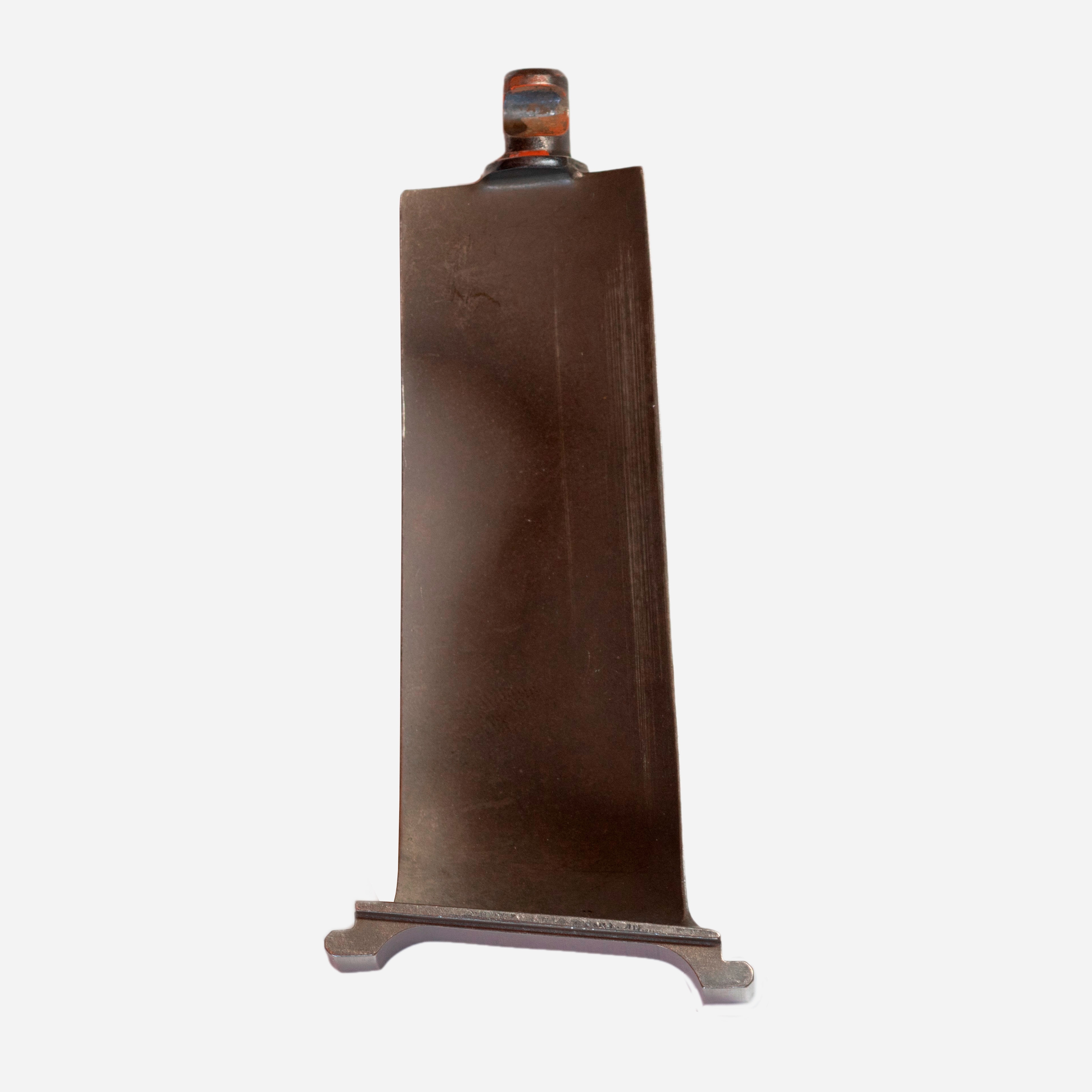 Titanium turbine engine blade of the PW123AF